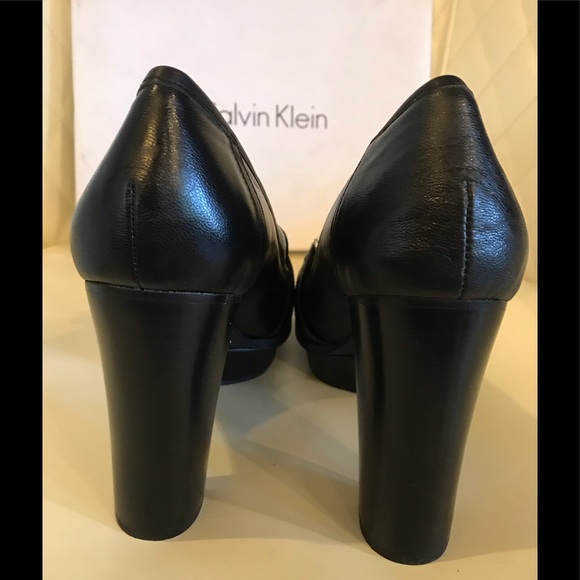 NEW Calvin Klein Black Shoes - Picture 3 of 13